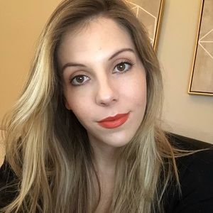 Meet your Posher, Katelyn